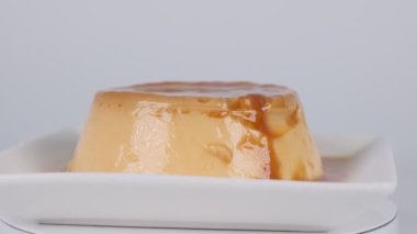 Puding, kısa video klibi