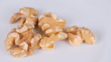 Ceviz, video klibini kapat