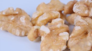 Ceviz, video klibini kapat