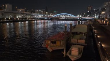 Tokyo Asakusa Sumida Nehri Gece Manzarası 2022