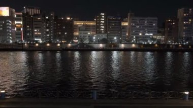 Tokyo Asakusa Sumida Nehri Gece Manzarası 2022