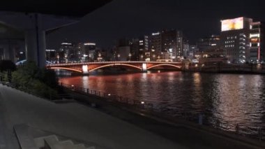 Tokyo Asakusa Sumida Nehri Gece Manzarası 2022