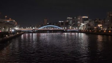 Tokyo Asakusa Sumida Nehri Gece Manzarası 2022