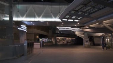 Tokyo Roppongi Hills Gece Manzarası 2022
