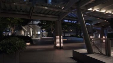 Tokyo Roppongi Hills Gece Manzarası 2022