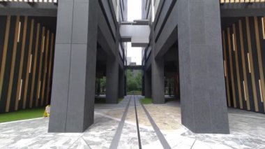 Tokyo Lisesi Apartman Kulesi Gökyüzü ve bulutlar