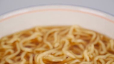 Japon Soya Kaynağı Ramen Hazır Erişte 