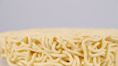 Japon kurutulmuş hazır erişteli Ramen.