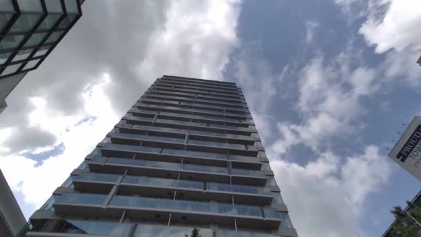 도쿄높은 아파트 — 비디오