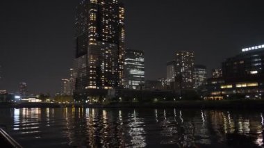 Tokyo Toyosu Gururi Park Gece Manzarası 2022 Haziran