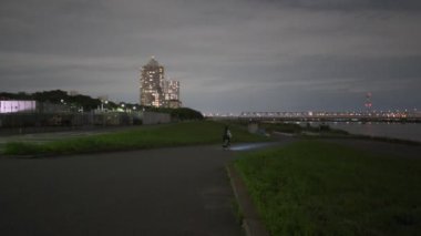 Tokyo Arakawa nehir yatağı Gece Manzarası 2022