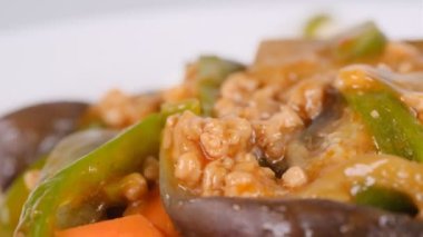 Mao Patlıcan, kısa video klibi