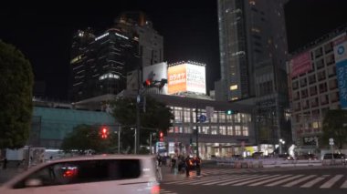 Tokyo Shibuya Gece Yarısı Görünümü 2022 Temmuz