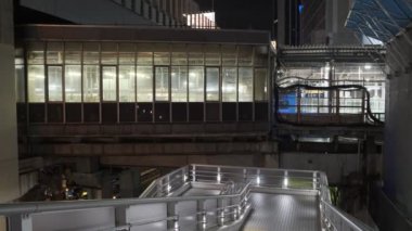 Tokyo Shibuya Gece Yarısı Görünümü 2022 Temmuz