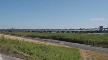 Tokyo Arakawa nehir yatağı manzarası 2022 Ağustos