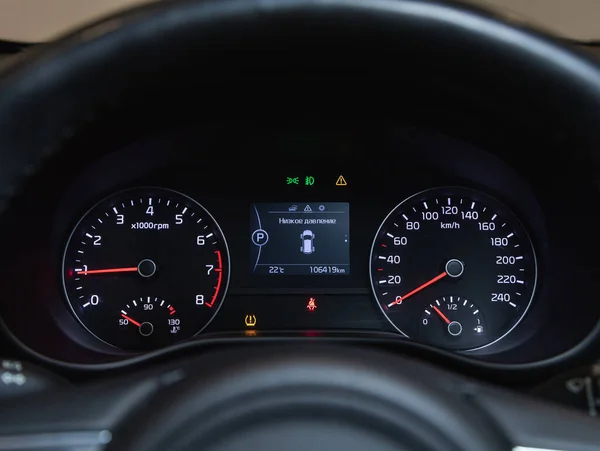 2021年9月24日 Kia Sportage Closeup Picture Car Speed Ometer — 图库照片
