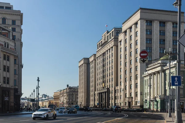 Moskau Russland Oktober 2021 Gesamtansicht Der Fassade Der Staatsduma Der — Stockfoto