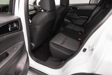 Novosibirsk, Rusya - 31 Ağustos 2021: Mitsubishi Eclipse, Araç içi, arka koltukların bir kısmı