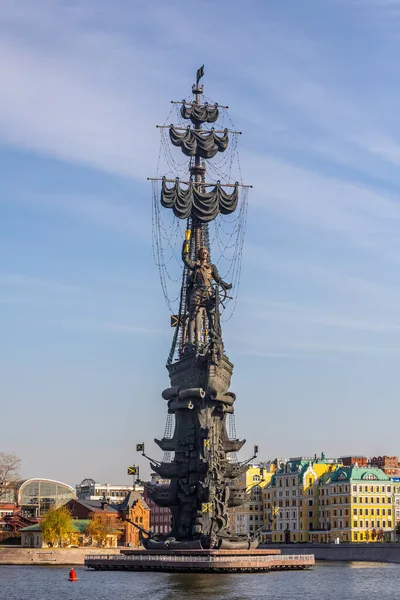 Moscú Rusia Octubre 2021 Estatua Pedro Grande Estatua Confluencia Occidental —  Fotos de Stock