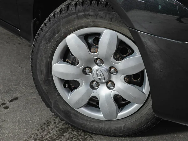 Novoszibirszk Oroszország November 2021 Hyundai Elantra Close Car Wheel — Stock Fotó