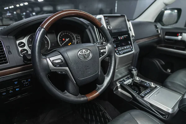 Novosibirsk Rusya Kasım 2021 Toyota Land Cruiser 200 Auto Interior — Stok fotoğraf