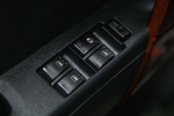 러시아 노보시비르스크 2021 Daihatsu Terios Car Door Armrest Window Control — 스톡 사진