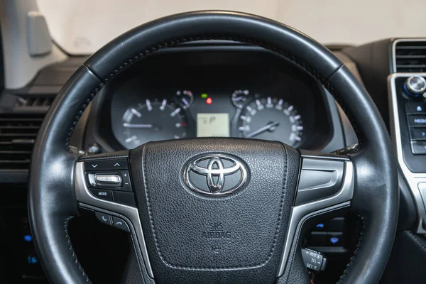 Novosibirsk Russia October 2021 Toyota Land Cruiser Prado Modern Car — Stockfoto