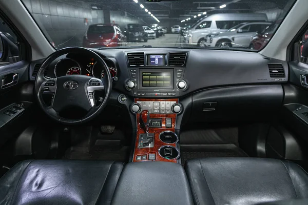 Novosibirsk Russia December 2021 Toyota Highlander Steering Wheel Shift Lever —  Fotos de Stock
