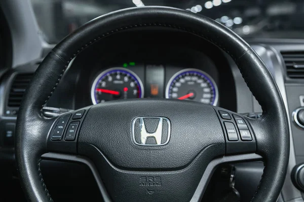 Novosibirsk Russia November 2021 Honda Dashboard Player Steering Wheel Logo — Stock Photo, Image