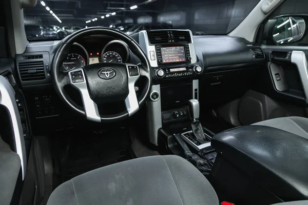 Novosibirsk Russia October 2021 Toyota Land Cruiser Prado Steering Wheel —  Fotos de Stock