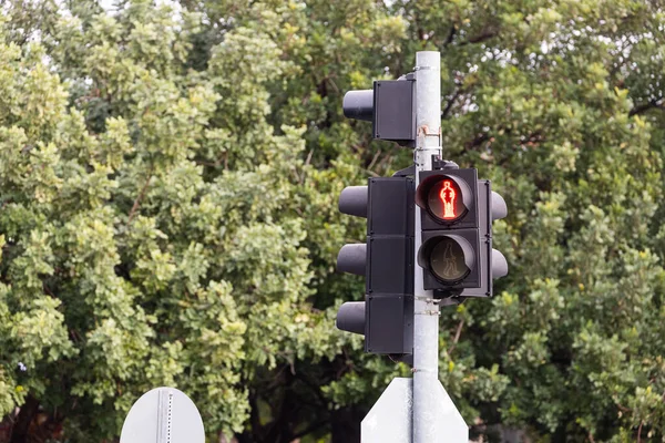 Közlekedési Lámpák Városi Kereszteződésnél Fényszóró — Stock Fotó