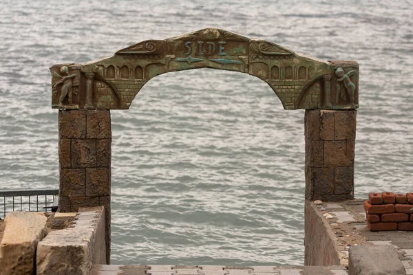 Lado Turquía Enero 2022 Arco Antiguo Las Ruinas Una Antigua —  Fotos de Stock