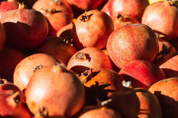 Primer Plano Frutas Brillantes Para Fondo Textura Granadas Rojas Maduras — Foto de Stock