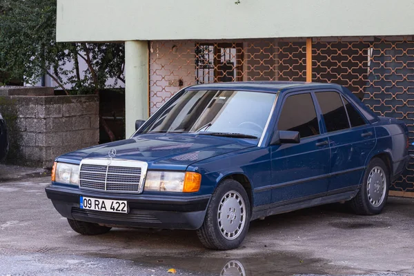 Side Türkei Januar 2022 Blaue Mercedes Benz Klasse Steht Einem — Stockfoto