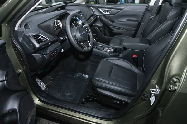 2022年1月16日 Subaru Forester Steering Wheel Shift Lever Dashboard Climate Control — 图库照片