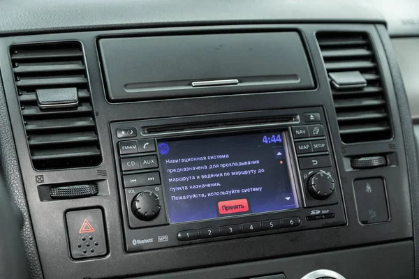 Novosibirsk Rusland Februari 2022 Nissan Tiida Audio Stereo Installatie Controlepaneel — Stockfoto