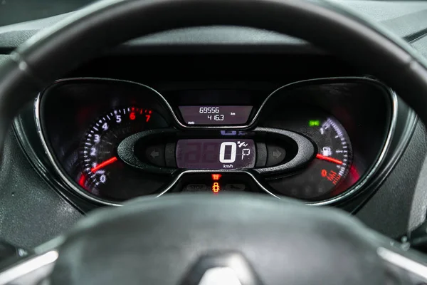 Novosibirsk Russia February 2022 Renault Kaptur Speedometer Tachometer Steering Whee — Stock Photo, Image