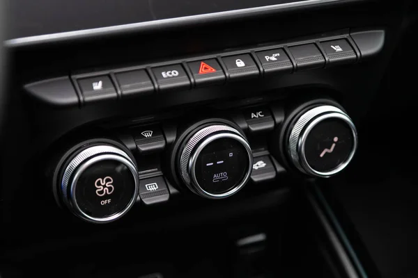 러시아 노보시비르스크 2022 Renault Duster Conditioner Air Flow Control Modern — 스톡 사진