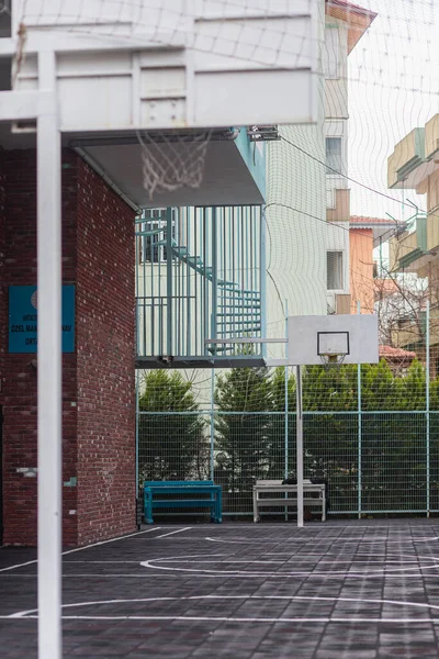 Сиде Турция Января 2022 Года Открытая Общественная Баскетбольная Площадка Школе — стоковое фото