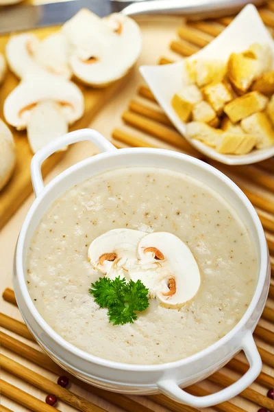 Sopa de creme de cogumelos — Fotografia de Stock