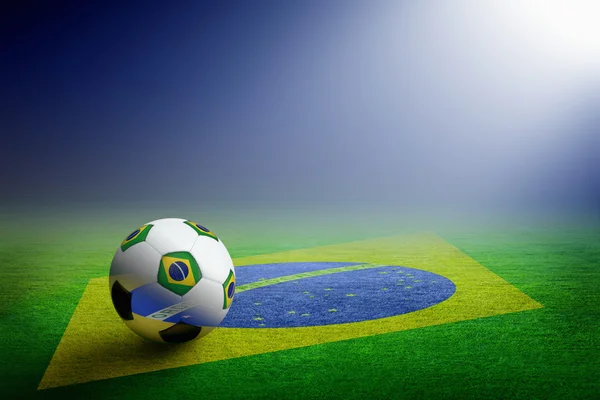 Balón de fútbol y bandera de Brasil —  Fotos de Stock