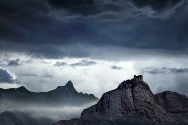 Tempestade nas montanhas — Fotografia de Stock