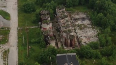 Terk edilmiş fabrika. Ucuz Değirmen. Baykal yakınlarında bir bitki. Atık bitki. Bir İHA 'dan ateş etmek. Baikalsk bitkisi.