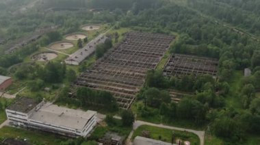 Terk edilmiş fabrika. Ucuz Değirmen. Baykal yakınlarında bir bitki. Atık bitki. Bir İHA 'dan ateş etmek. Baikalsk bitkisi.