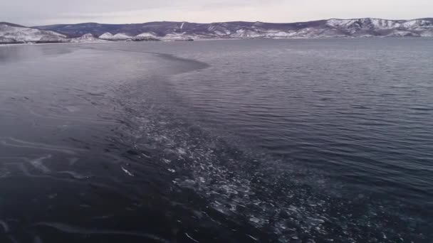 Congelando Baikal Baikal Entra Hibernación Costa Helada Ciudad Baikalsk Con — Vídeo de stock