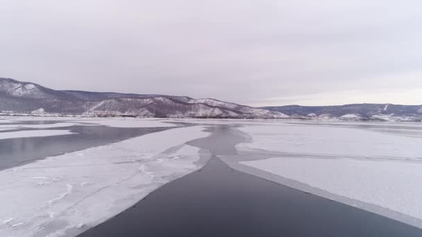 Zamrażam Baikala Baikal Zapada Hibernację Lodowate Wybrzeże Miasta Bajkalsk Widokiem — Wideo stockowe