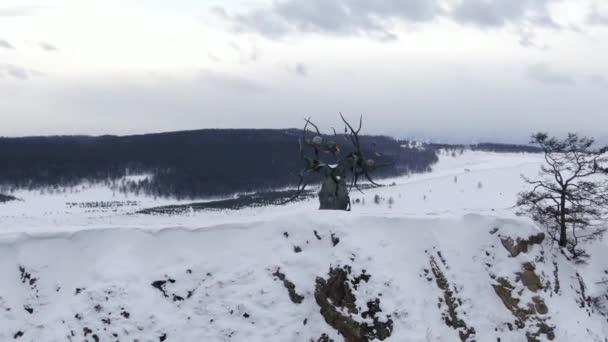 Sculpture Gardien Baïkal Sur Île Olkhon Hiver Tirer Depuis Drone — Video