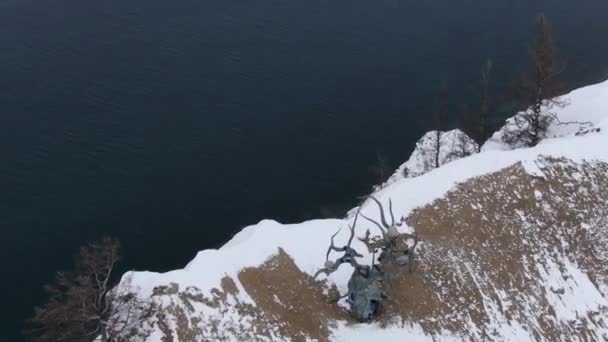 Sculpture Gardien Baïkal Sur Île Olkhon Hiver Tirer Depuis Drone — Video