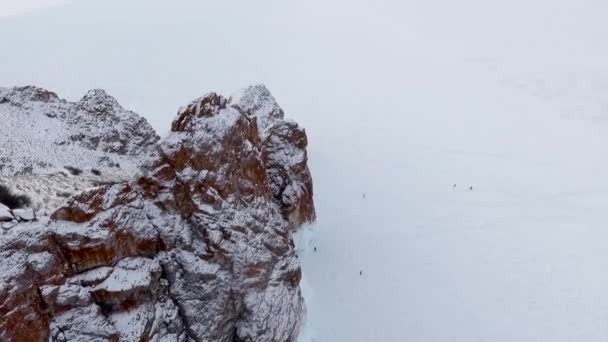 Λίμνη Baikal Ρωσία Χειμερινό Γύρισμα Νήσος Όλκον Πέτρες Τρία Αδέλφια — Αρχείο Βίντεο