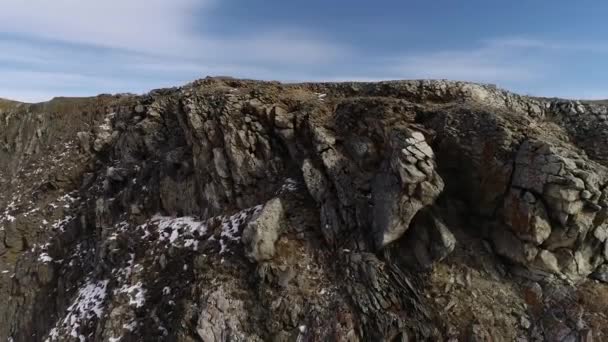 Het Baikalmeer Rusland Winterschieten Zonnige Dag Grotten Van Het Eiland — Stockvideo